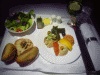 ＥＫ３２２便の機内食